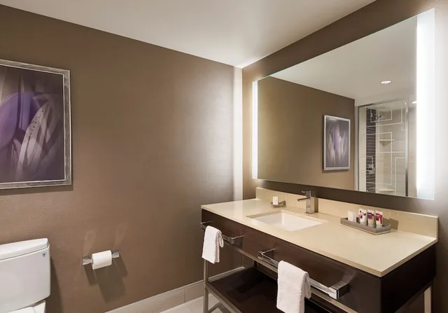 Coastal, Tower, Luxury, 2 Queen Beds, Accessible، Harrahs Resort Atlantic City - A Caesars Rewards Destination 5/6