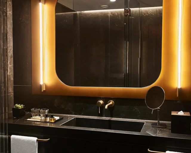غرفة بسرير كينج بشرفة، Hyatt Thompson Madrid 4/5