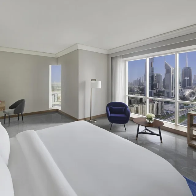 غرفة بسرير كينج بإطلالة على الحديقة، Fairmont Hotel Dubai 3/5