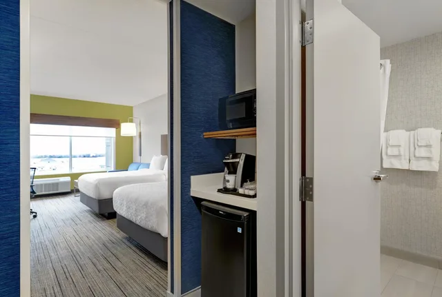 جناح بسرير كينج وسريرين كوين، Holiday Inn Express And Suites Port Elgin 5/6