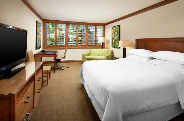 غرفة كلوب بسرير كينج، SHERATON LA JOLLA HOTEL 3/8