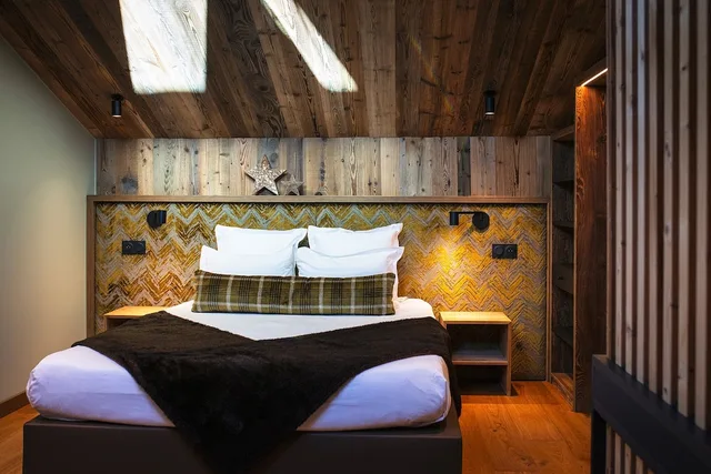 جناح عائلي بسريرين منفصلين وسرير كوين مع أريكة، Beauregard Hotel 4/6