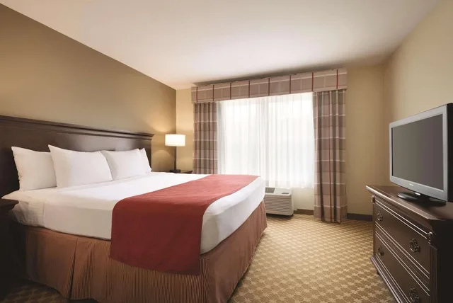 غرفة مفردة بسرير كوين، Country Inn & Suites By Radisson, Des Moines West, IA 2/3