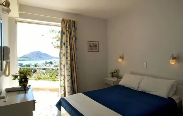 شقة بإطلالة على البحر بغرفة نوم واحدة مع أريكة، APARTMENTS PANORAMA IN TOLO 2/3