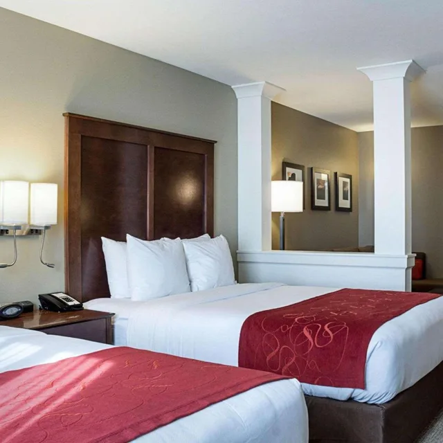 جناح كبير بسريرين كوين بإطلالة على المدينة بغرفة نوم واحدة، Comfort Suites Fargo Medical Center 3/7