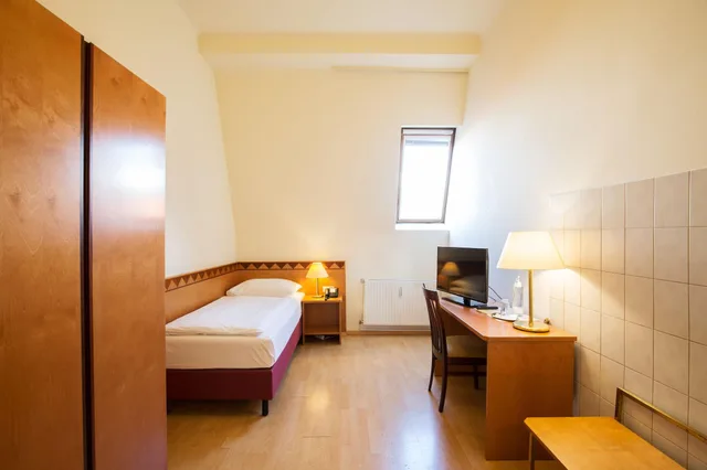 غرفة أساسية مفردة، Hotel Post 2/12
