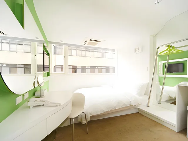 غرفة بسرير فردي، Forever Inn 2/2