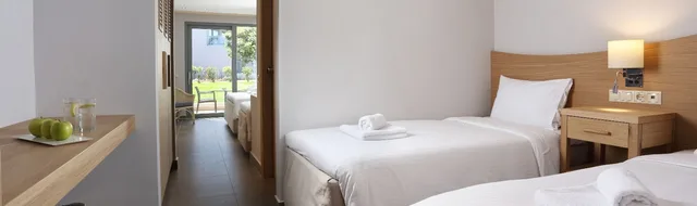 غرفة عائلية بإطلالة على الحديقة بغرفتي نوم 3، Lyttos Beach Hotel 2/2