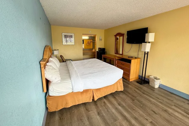 غرفة بسرير كينج لذوي الإعاقة، Days Inn By Wyndham Ruther Glen Kings Dominion Area 6/10