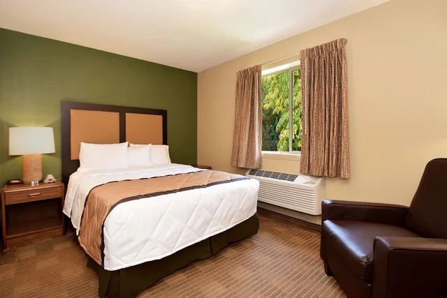 استوديو بسرير كوين، Extended Stay America - St. Louis - Earth City 1/5