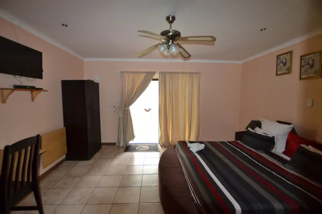 غرفة قياسية بسرير كينج، Guesthouse 4U 1/1