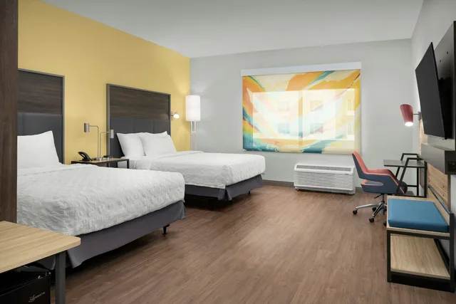 غرفة بسريرين كوين لذوي الإعاقة، Tru by Hilton Jacksonville Airport I-95 1/3