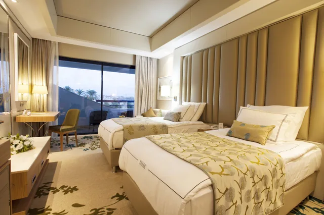 Standard, Twin Beds, Land View, 2 Sofa، Titanic Deluxe Lara 1/7