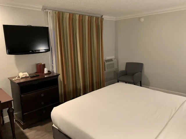 king room, Stargazer Inn And Suites 7/15