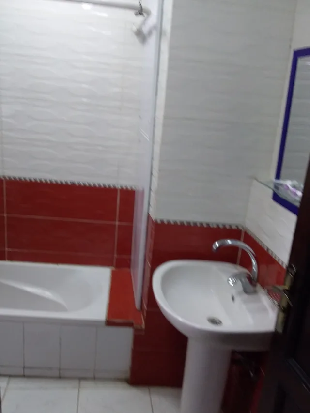 غرفة رباعية بسرير مزدوج وسريرين منفصلين، Isis Hotel 2 - Hostel 9/10