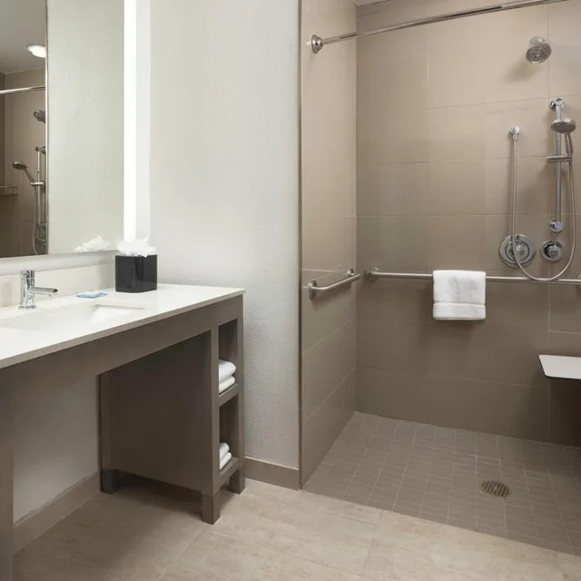 جناح بسرير كينج بغرفة نوم واحدة مع أريكة بمطبخ لذوي الإعاقة، Hyatt House San Jose Airport 3/5