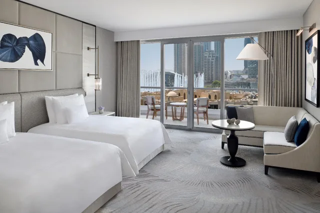 Premier Fountain View Room, Address Downtown 1/2