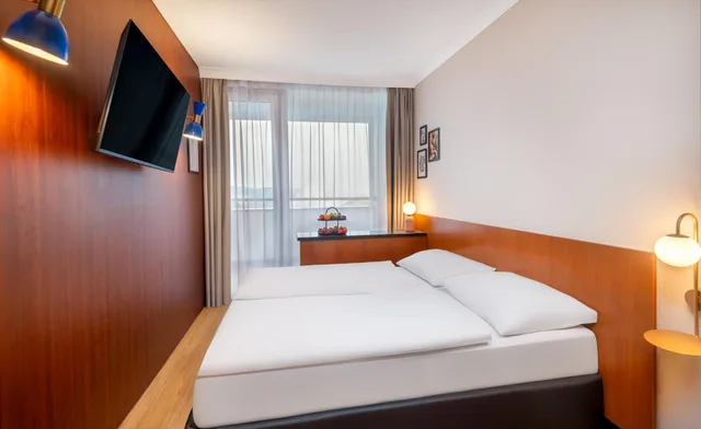غرفة بسرير كينج، Wyndham Garden Lahnstein Koblenz 2/4