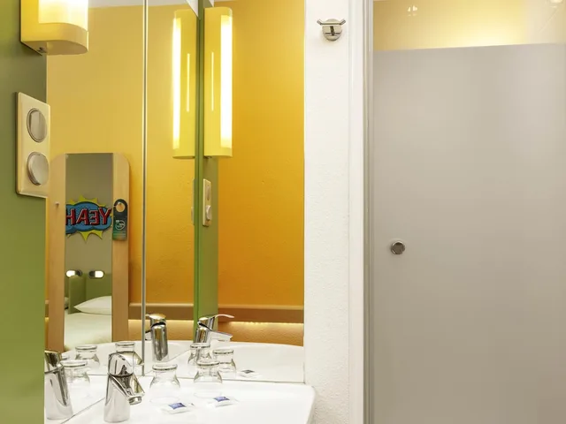 غرفة قياسية ثلاثية بثلاثة أسرّة، IBIS BUDGET WARSZAWA CENTRUM 5/5