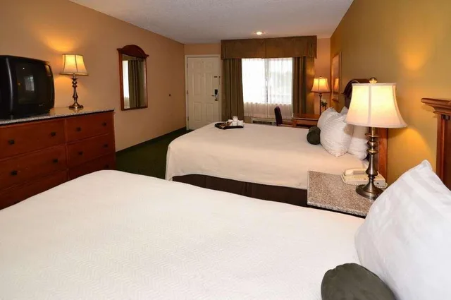 غرفة بسريرين كوين، Best Western Sunrise Inn 4/6