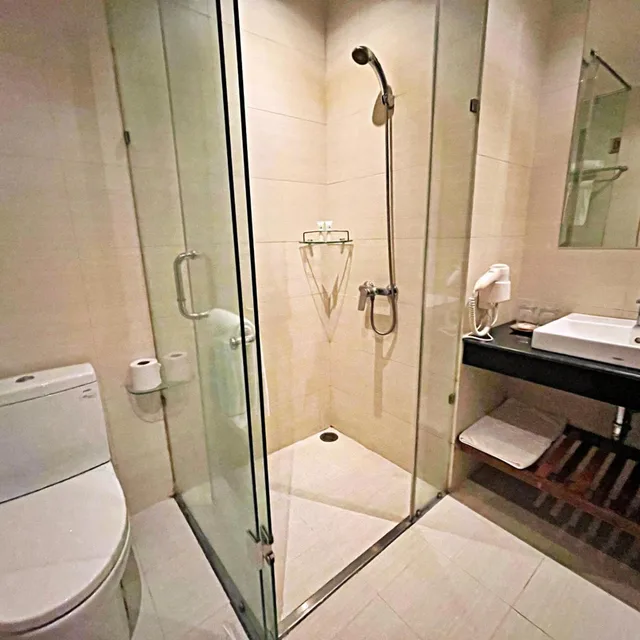 Room, King Bed, Garden View, Sokha Palace Siem Reap Hotel 9/10