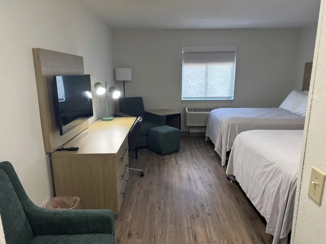 جناح ديلوكس بسريرين مزدوجين مع أريكة، Sonesta Simply Suites Memphis 3/7