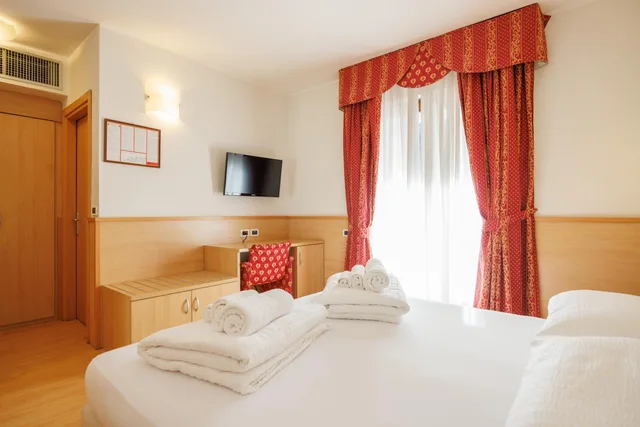 غرفة سوبيريور بسرير مزدوج أو سريرين منفصلين، Club Hotel La Vela 2/3