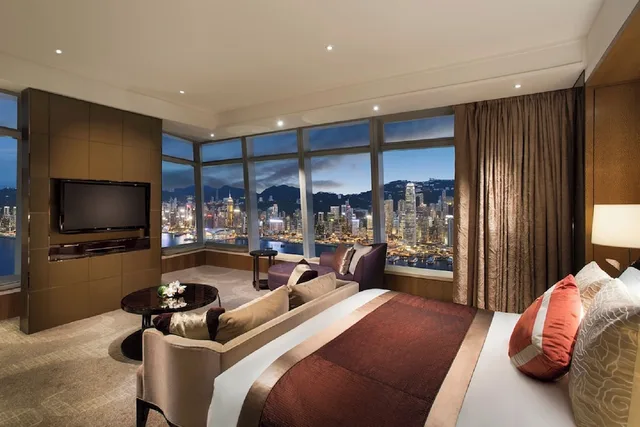 غرفة غراند بسرير كينج للمدخنين، The Ritz Carlton Hong Kong 4/8