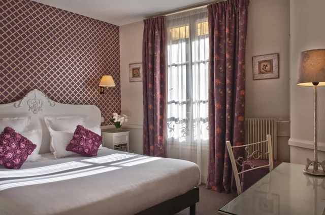 غرفة بسرير مزدوج، HOTEL DE LA MOTTE PICQUET 8/10
