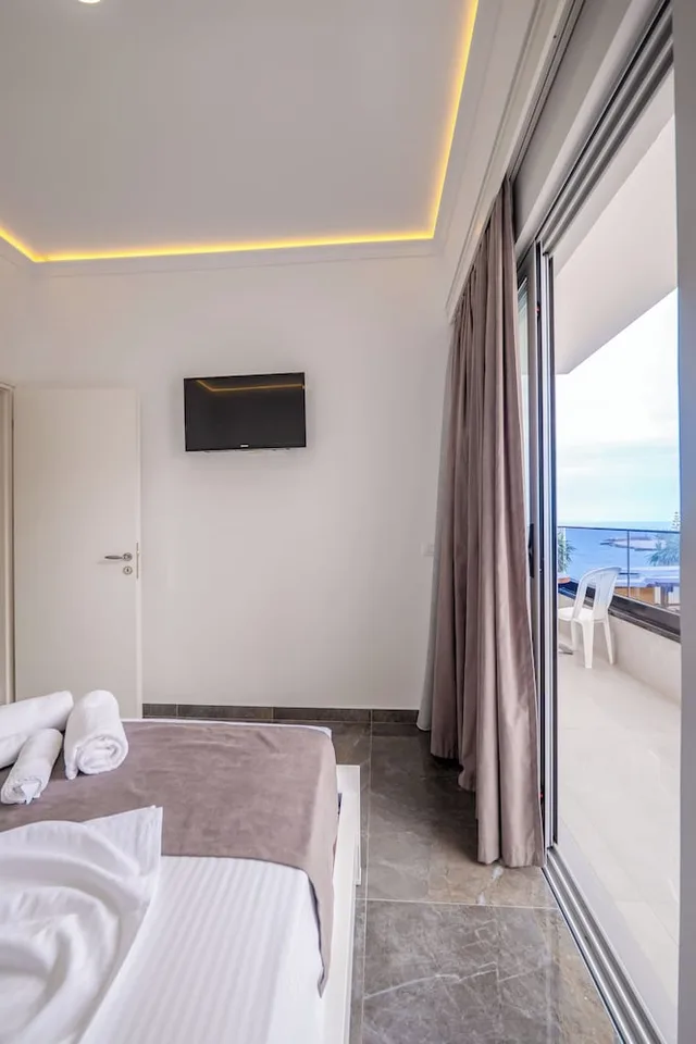 غرفة رباعية بسرير مزدوج بإطلالة على البحر مع أريكة، Vila Era Beach 3/9