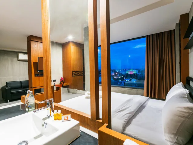 جناح جونيور، B2 Khon Kaen Boutique Budget Hotel 2/2