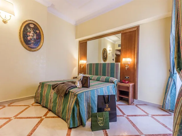 غرفة بسرير مزدوج أو سريرين منفصلين، Raeli Hotel Noto 2/2