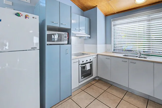 فيلا بسرير كوين وسريرين منفصلين بغرفتي نوم، Boat Harbour Studio Apartments and Villas 7/7