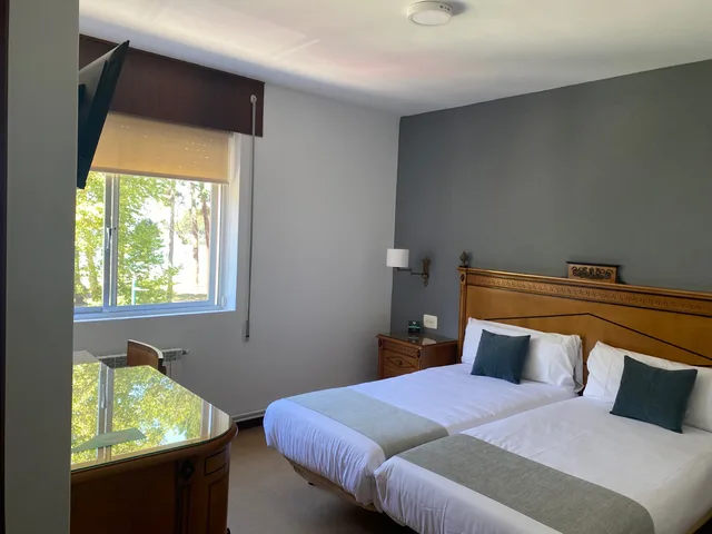 Standard, Twin Beds, Hotel Iberia 1/3