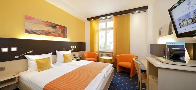 غرفة قياسية بسرير مزدوج، Park Hotel Post Freiburg 1/5