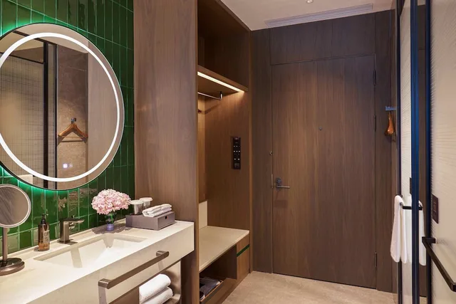 غرفة قياسية مفردة بسرير كينج، UrCove by HYATT Shanghai West Riverside 5/5