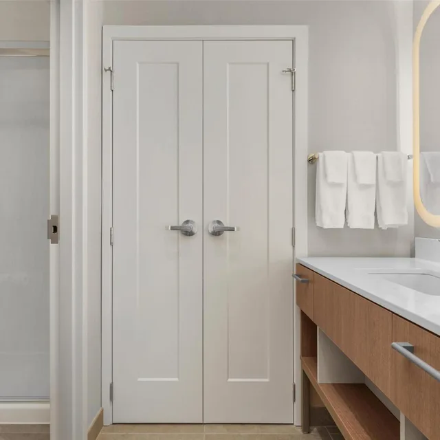 جناح استوديو بسريرين كوين مع أريكة، Homewood Suites By Hilton Burlington 4/9