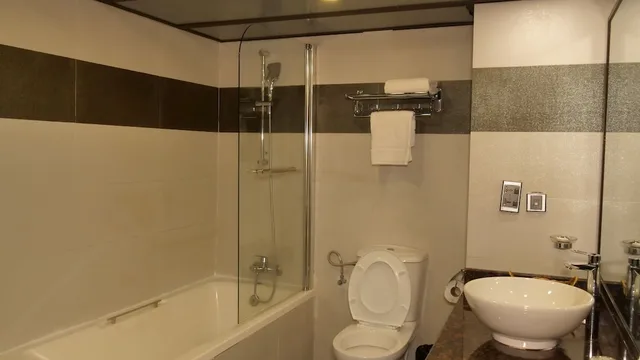 جناح حصري بسرير كينج، Presidential Hotel 2/3