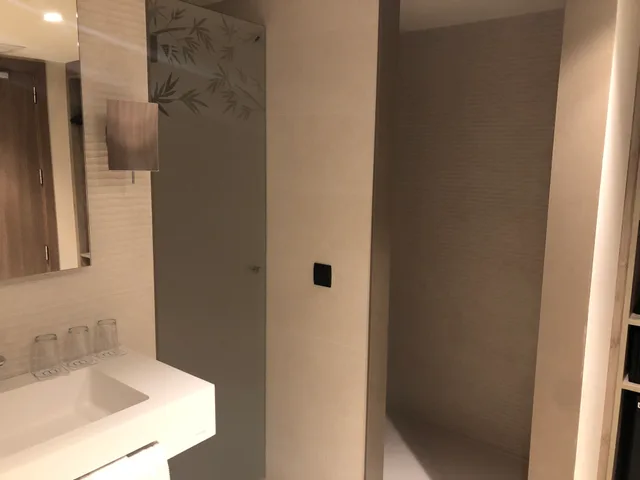 Room, Double or Twin Bed, Sea View, Metropol Hotel 2/2