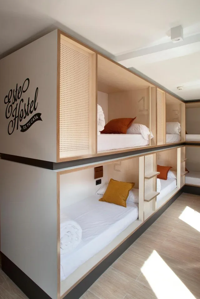 Mixed Dorm, 6 People، Toc Hostel Sevilla 3/7