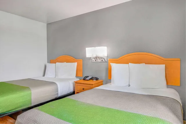 غرفة رباعية للمدخنين، Studio6 Opelika, AL - Auburn Al 2/6