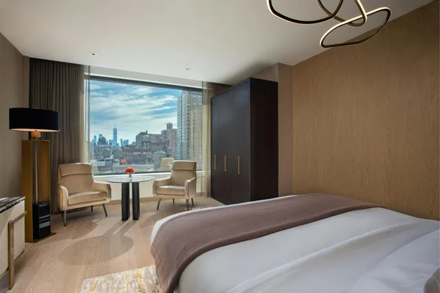 غرفة ديلوكس بسرير كينج في طابق منخفض، The Ritz-Carlton New York, NoMad 1/5