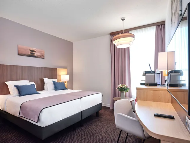غرفة قياسية بسريرين منفصلين، Quality Hotel Bordeaux Centre 2/5