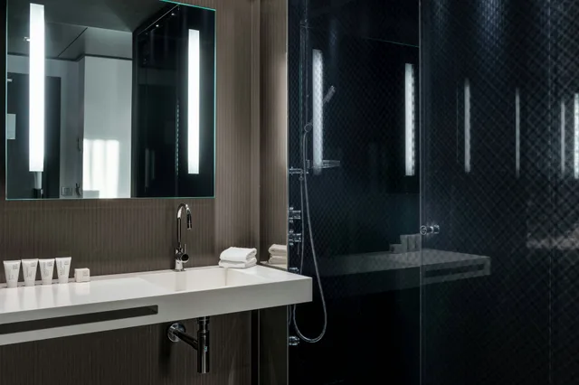 جناح جونيور، AC Hotel Atocha by Marriott 4/6