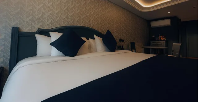 Superior, Queen Bed, Hive Mexico City by G Hotels 5/10