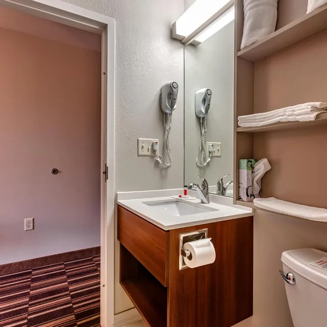 استوديو بسرير كوين، Microtel Inn Suite By Wyndham Niagara Falls 8/9