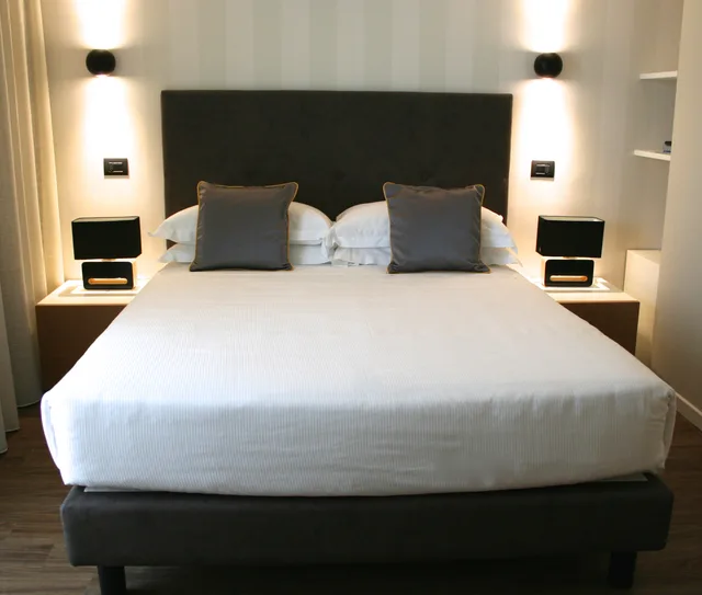 Suite, Hotel Select Suites & Spa 2/2