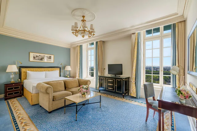 Room, Twin Beds, Eiffel View، Shangri-La Paris 4/6