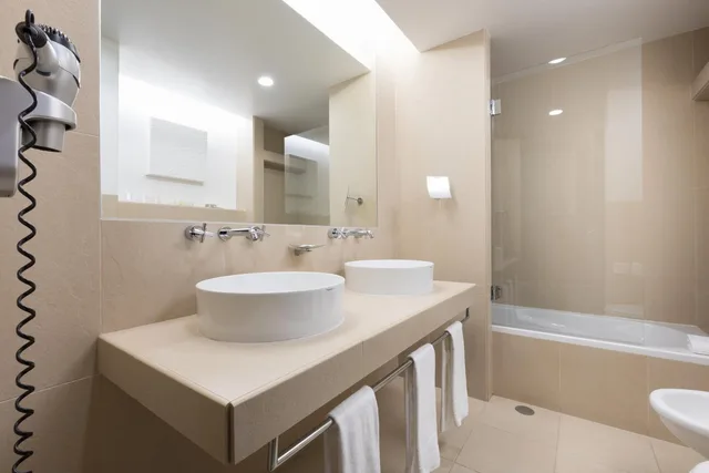 جناح بإطلالة على البحر بغرفة نوم واحدة مع أريكة، NAU Sao Rafael Suites 6/7