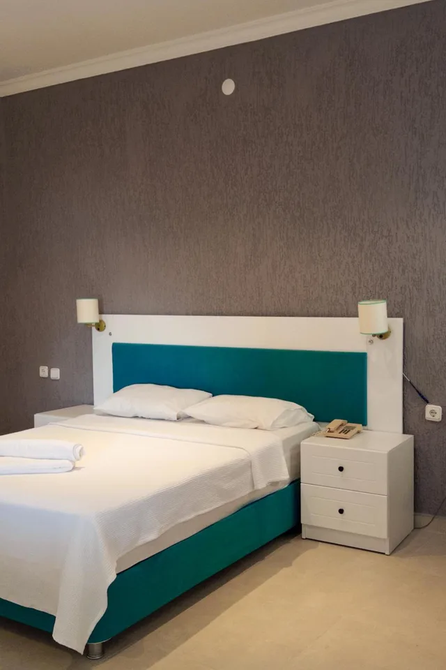 غرفة رباعية بإطلالة على البحر، Sky Sea Hotel 10/10